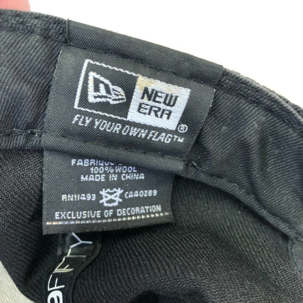 New Era MLB Toronto Blue Jays Black On Black Baseball Snapback Hat Adjustable - Picture 9 of 9